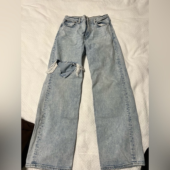 High Rise 90s Relaxed Jean - Picture 2 of 3